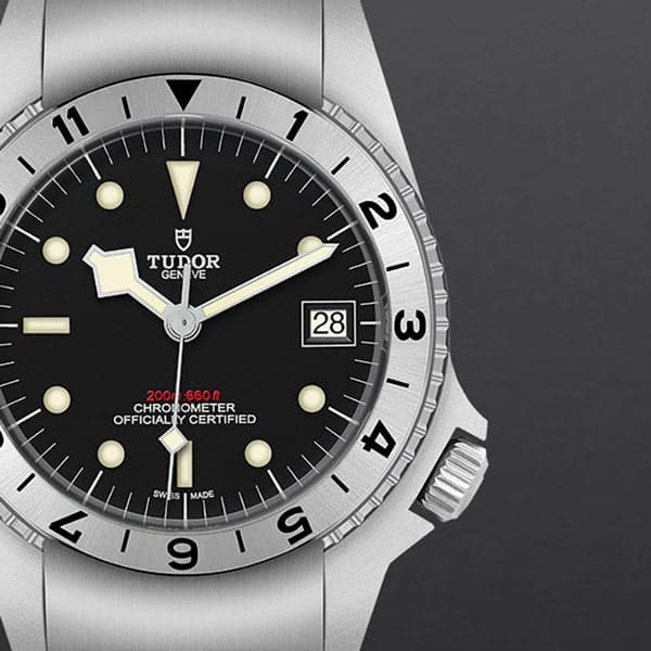Black Bay P01 | 70150 | Steel | M70150-0001 | Tudor Official Retailer - Srichai Watch