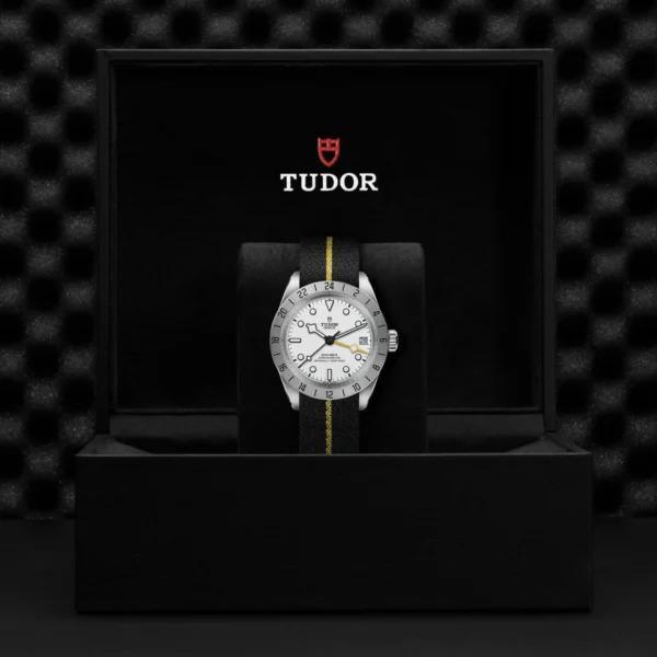 Black Bay Pro | 79470 | Steel | M79470-0005 | Tudor Official Retailer - Srichai Watch