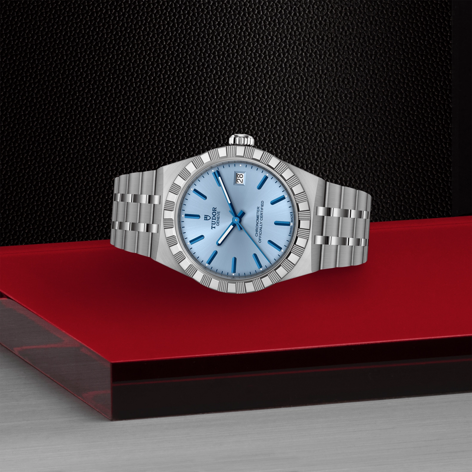 tudor-m2836c1a0-0106-gallery3-new26 Tudor Royal | | | M2836C1A0-0106 | Tudor Official Retailer - Srichai Watch
