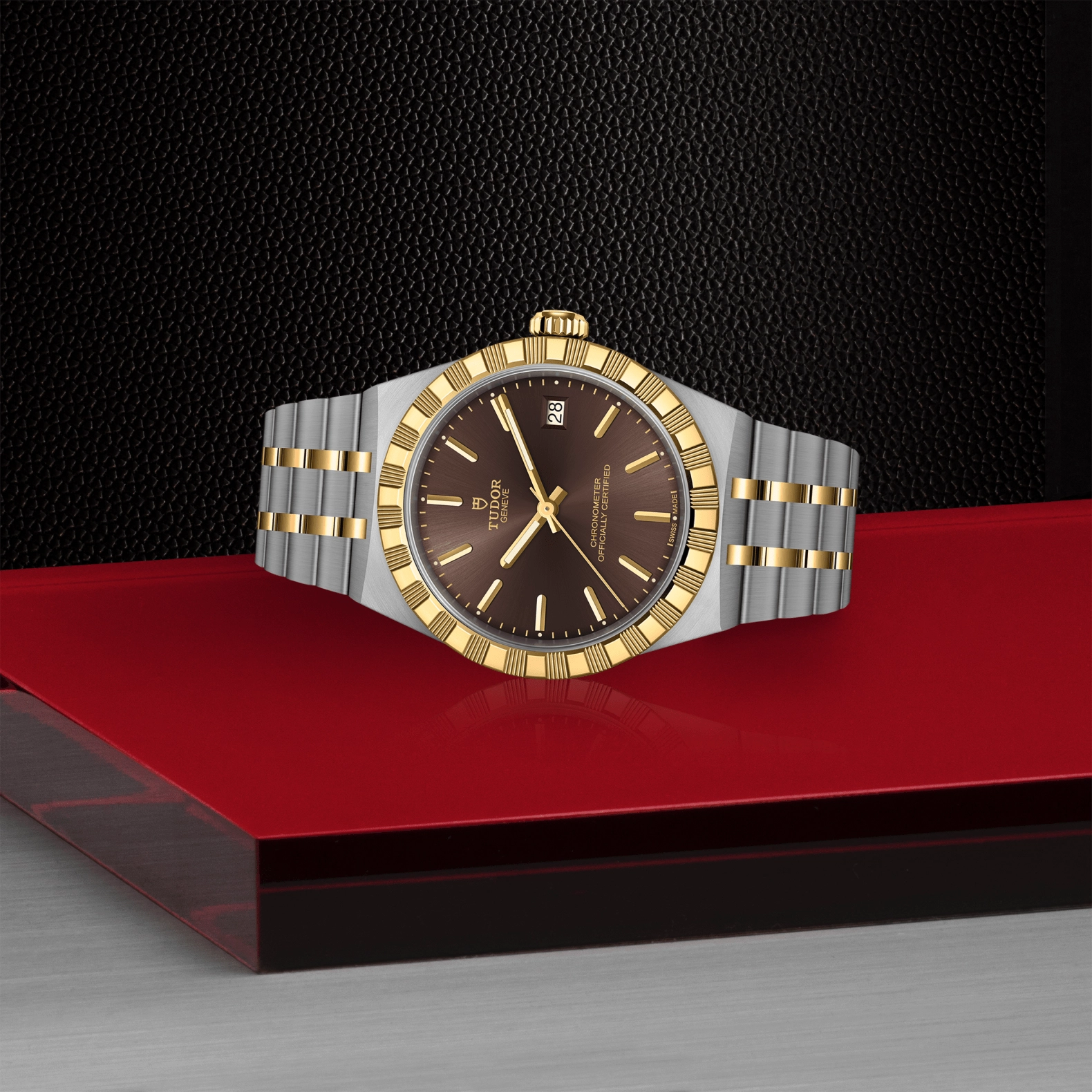 tudor-m2836c1a3-0001-gallery3-new26 Tudor Royal | | | M2836C1A3-0001 | Tudor Official Retailer - Srichai Watch
