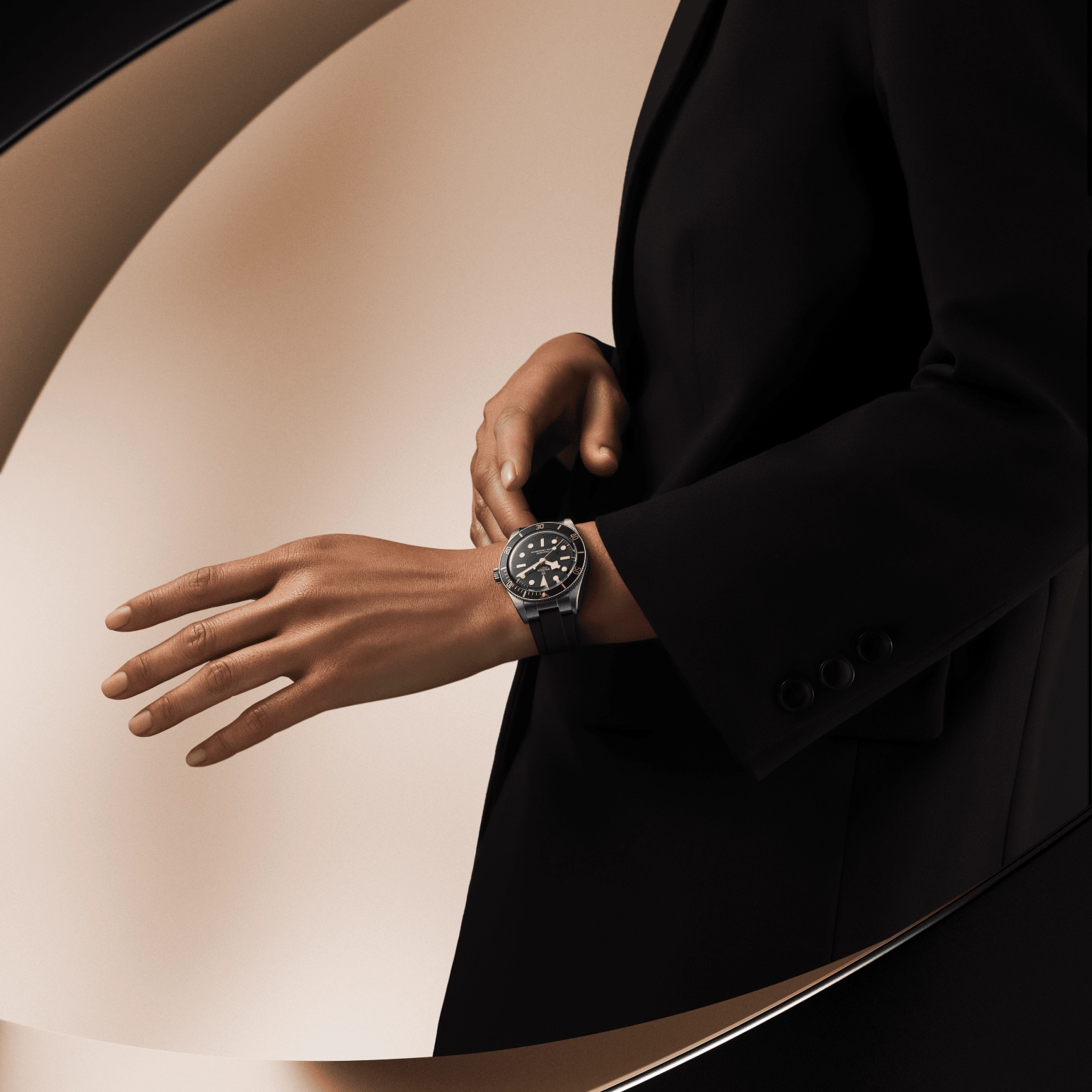 tudor-m7939a1a0nu-0003-gallery4-new26 Black Bay 58 | 7939A1A0NU | | M7939A1A0NU-0003 | Tudor Official Retailer - Srichai Watch
