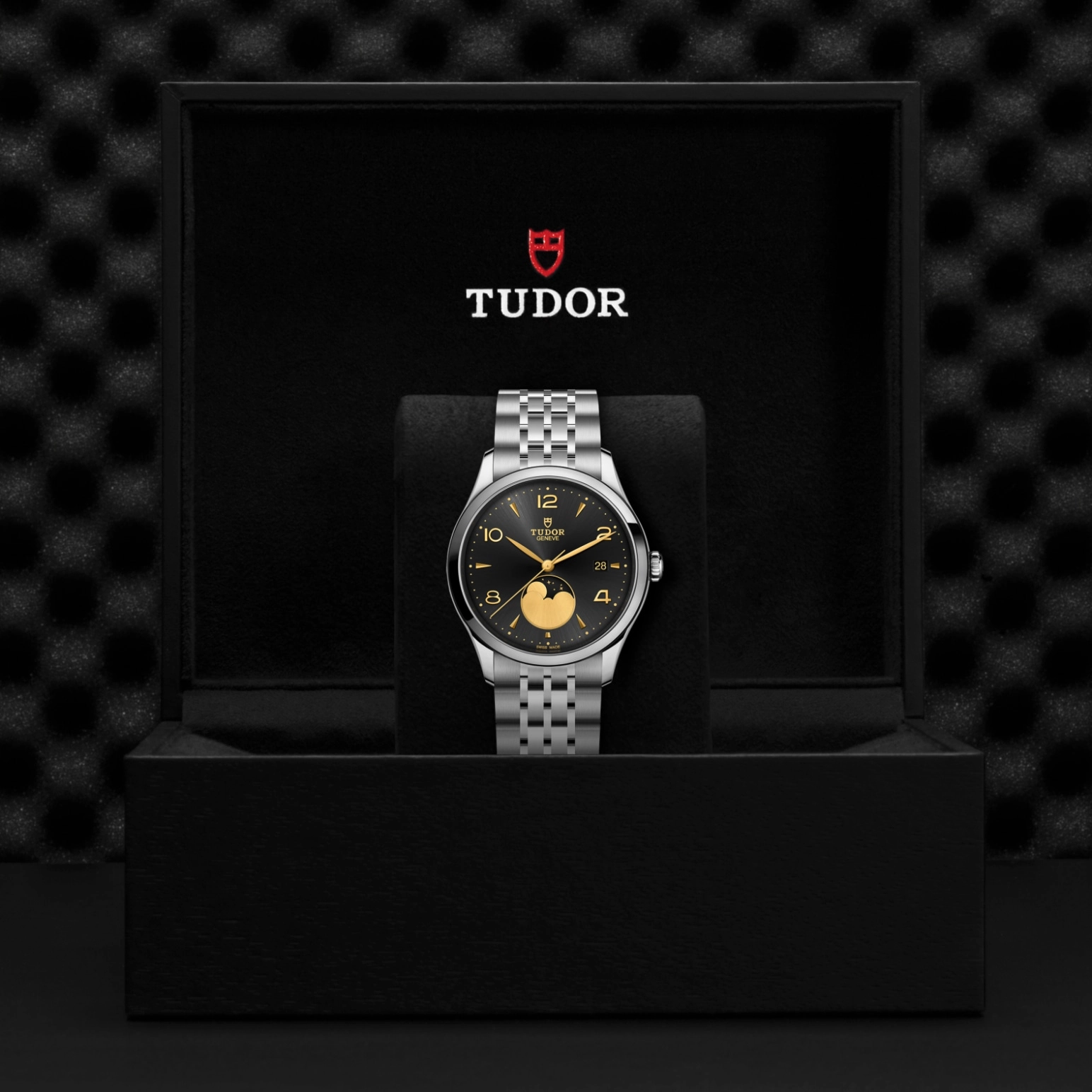 tudor-m91560-0003-gallery4-26 1926 | 91560 | Steel | M91560-0003 | Tudor Official Retailer - Srichai Watch