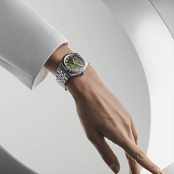 TUDOR Royal - Srichai Watch