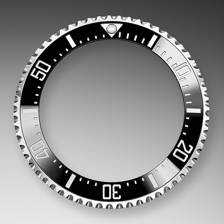 Rolex Sea-Dweller | 126600 | Sea-Dweller | หน้าปัดสีเข้ม | ขอบนาฬิกาเซรามิกและพรายน้ำที่ส่องสว่าง | หน้าปัดสีดำ | Oystersteel | m126600-0002 | ชาย Watch | Rolex Official Retailer - Srichai Watch