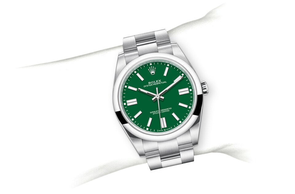 Rolex Oyster Perpetual | 124300 | Oyster Perpetual 41 | Coloured dial | Green Dial | Oystersteel | The Oyster bracelet | m124300-0005 | Men Watch | Rolex Official Retailer - Srichai Watch
