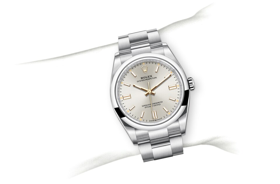 Rolex Oyster Perpetual | 126000 | Oyster Perpetual 36 | Light dial | Silver dial | Oystersteel | The Oyster bracelet | m126000-0001 | Men Watch | Rolex Official Retailer - Srichai Watch