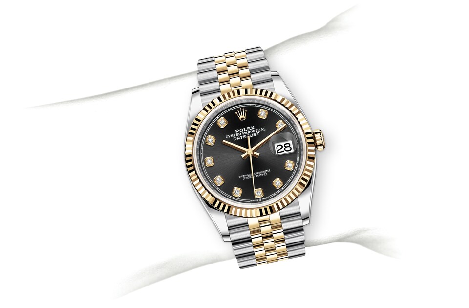 Rolex Datejust | 126233 | Datejust 36 | Dark dial | Bright black dial | The Fluted Bezel | Yellow Rolesor | m126233-0021 | Men Watch | Rolex Official Retailer - Srichai Watch