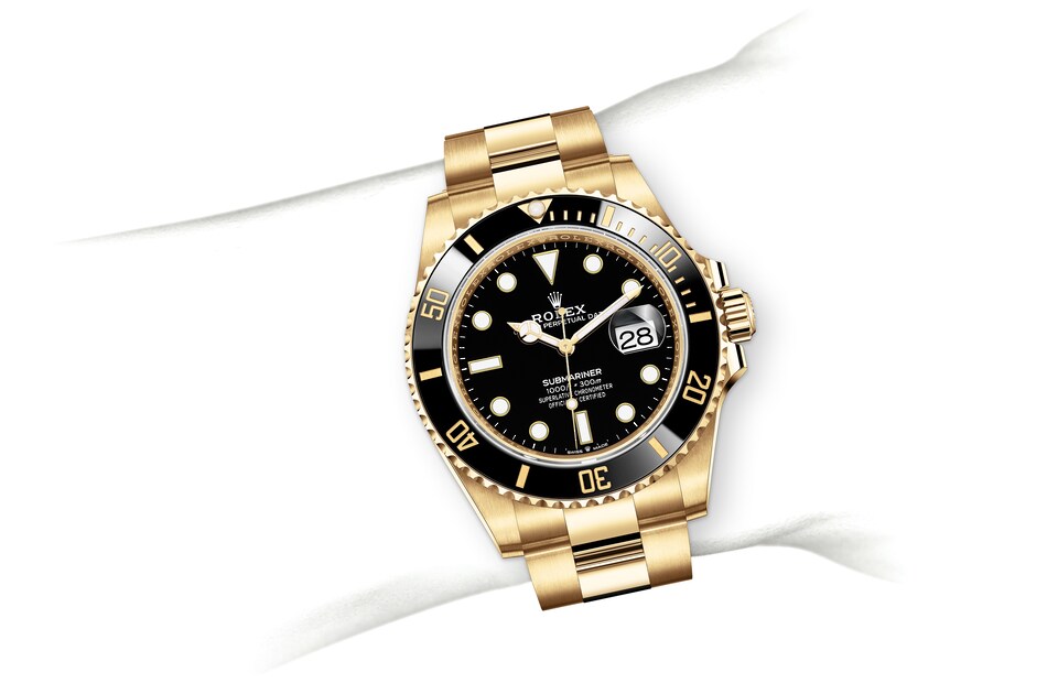 Rolex Submariner | 126618LN | Submariner Date | Dark dial | Unidirectional Rotatable Bezel | Black dial | 18 ct yellow gold | m126618ln-0002 | Men Watch | Rolex Official Retailer - Srichai Watch