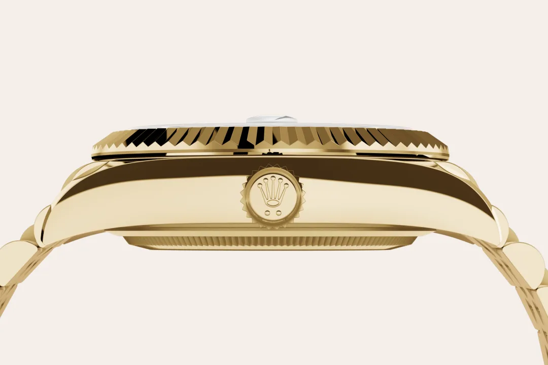 Rolex Sky-Dweller in 18 ct yellow gold, M336938-0006 - Srichai Watch Rolex Sky-Dweller in 18 ct yellow gold, M336938-0006 - Srichai Watch