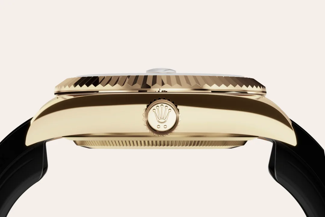 Rolex Sky-Dweller in 18 ct yellow gold, m336238-0002 - Srichai Watch Rolex Sky-Dweller in 18 ct yellow gold, m336238-0002 - Srichai Watch
