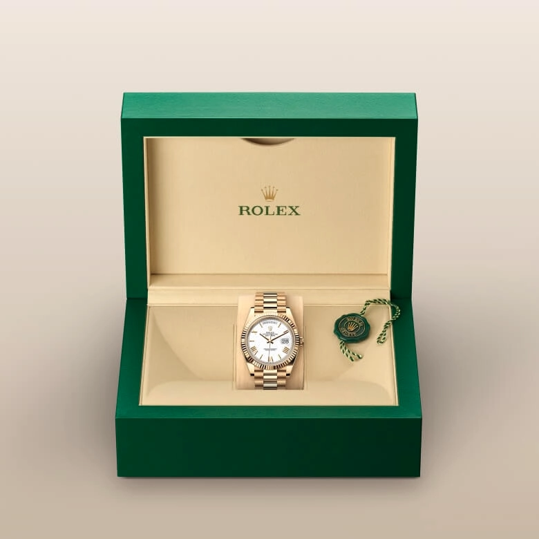 Rolex Day-Date in 18 ct yellow gold, M228238-0042 - Srichai Watch