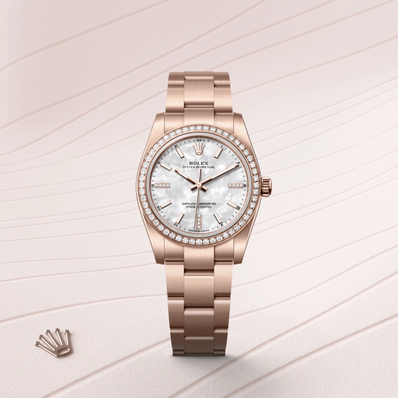 Rolex Oyster Perpetual in 18 ct Everose gold, M124245RBR-0002 - Srichai Watch