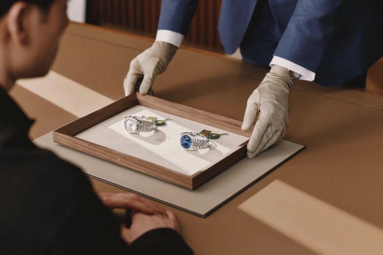 Send a message | Rolex Official Retailer - Srichai Watch