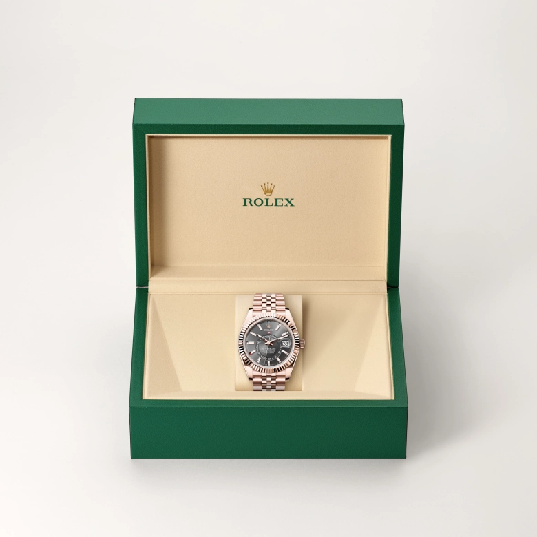 Rolex Sky-Dweller in Everose gold 18 กะรัต, M336935-0008 - Srichai Watch
